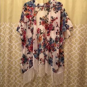 OS kimono with fringe bottom 😍